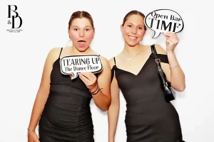 brianna-daniel-beauty-booth-wedding-img_0006